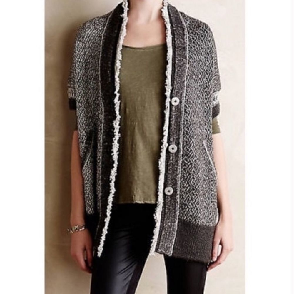 Angel of The North Shrug Fringe Cardigan Sweater Grey White Button XS Oversized